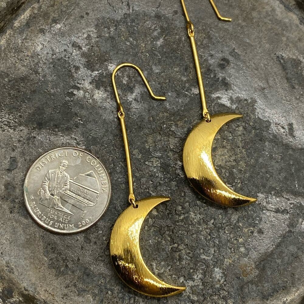 NEW Simple Nights Crescent Moon Dangle Earrings - Picture 9 of 9